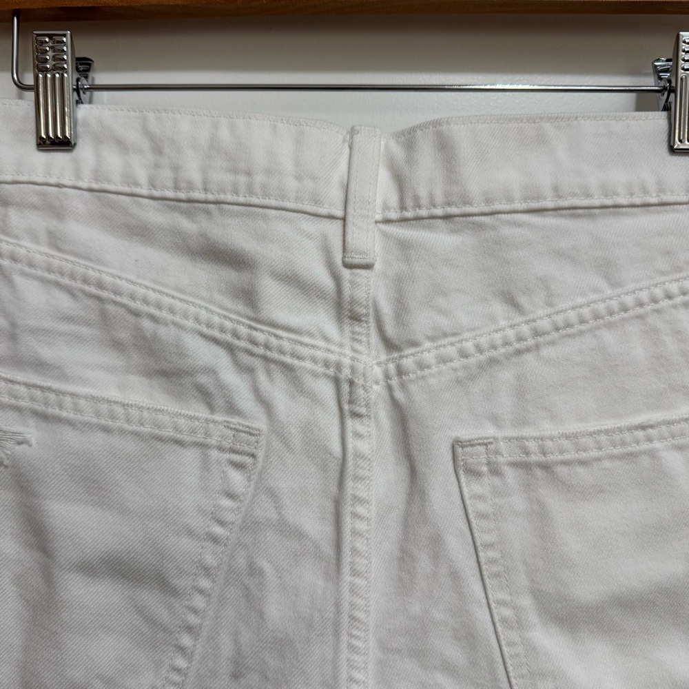 Gap 4” High Rise Stride Jean Shorts Tall - Picture 8 of 12